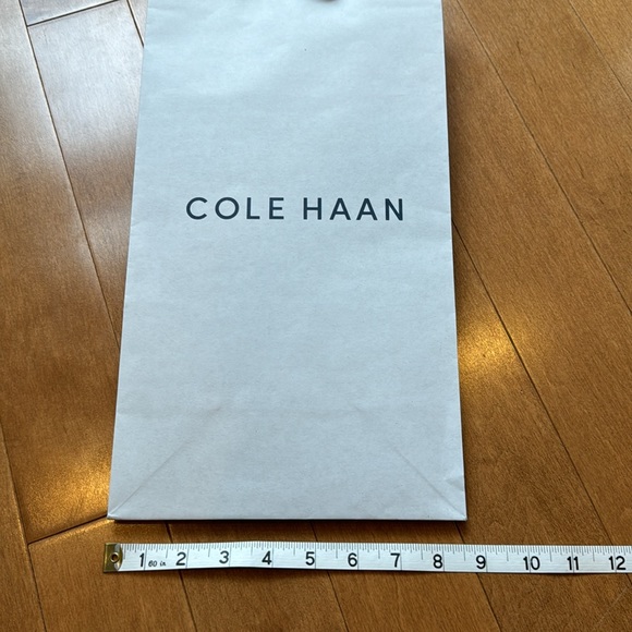 Cole Haan 3 Gift Bags - Picture 4 of 5